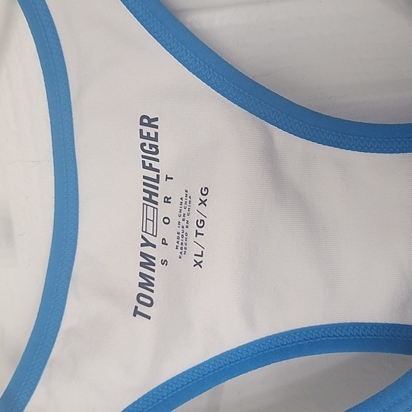 WORKOUT TOP - Picture 2 of 3